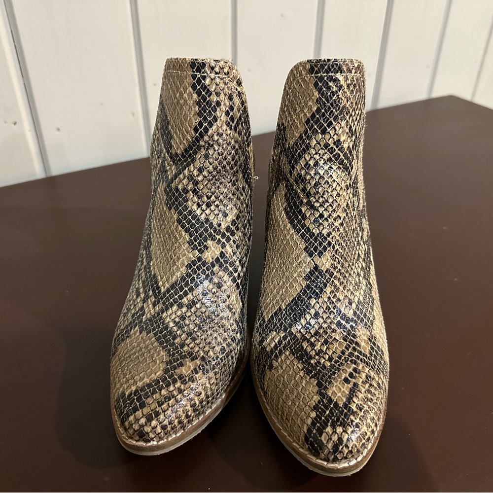 Snake print booties - Picture 5 of 6